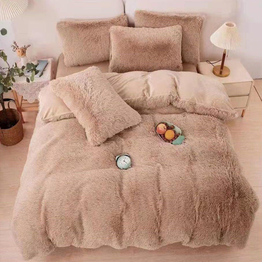 Луксозен плюшен спален комплект в двоен размер  с код EL-02