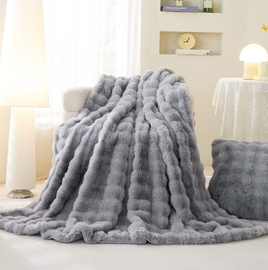 Луксозно пухкаво одеяло, двоен размер с код A-02