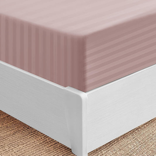 Елегантен двоен спален комплект от памучен сатен, 4 части с ластик с код AT-56